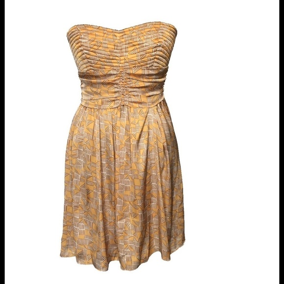 Bar III Yellow Dress, Size L 🗣LAST CHANCE🗣 - Picture 1 of 2